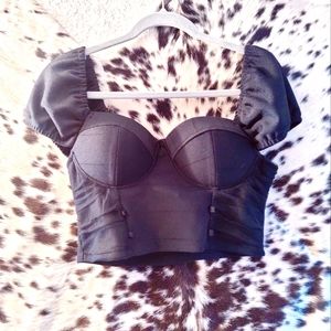 Medium size crop top